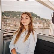 Profesora particular de inglés (C1), con experiencia, ofrece clases para todas las edades en Barcelona.